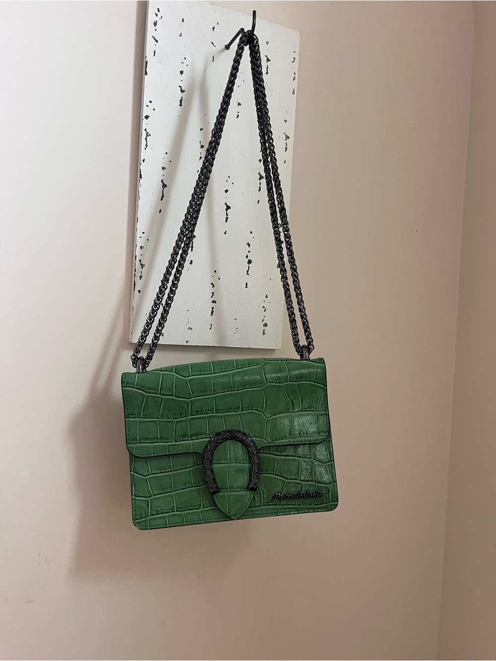 MarinaGalanti Green Croc-Embossed Shoulder Bag with Chain Strap